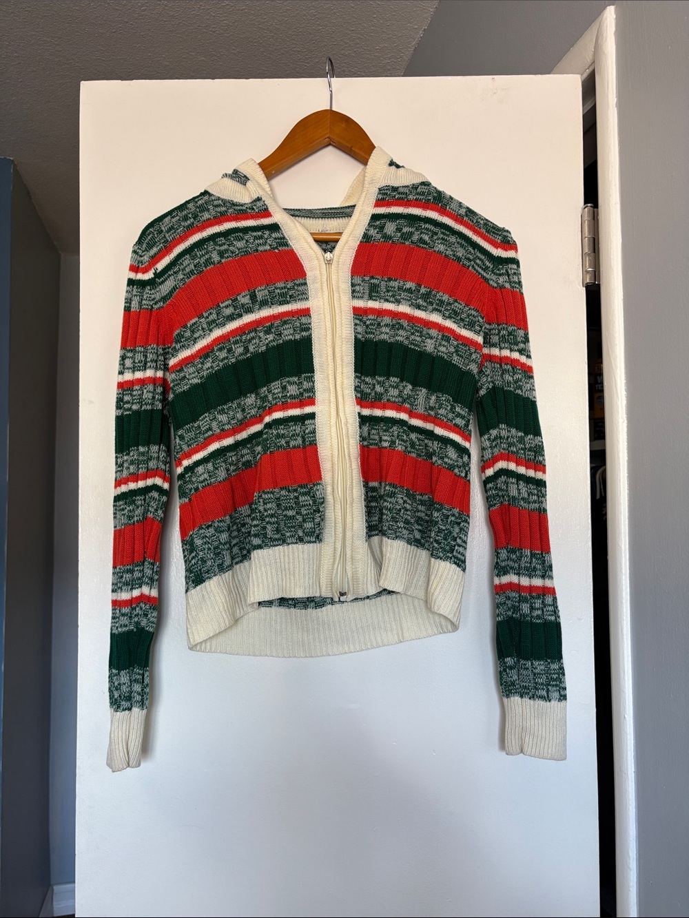 Vintage striped zip up hooded sweater
